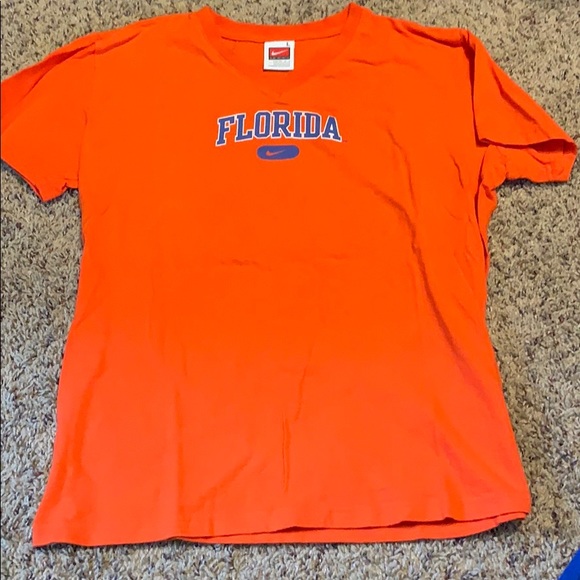 3 Florida Gator Tees Size L (fits like Med) - Picture 4 of 5